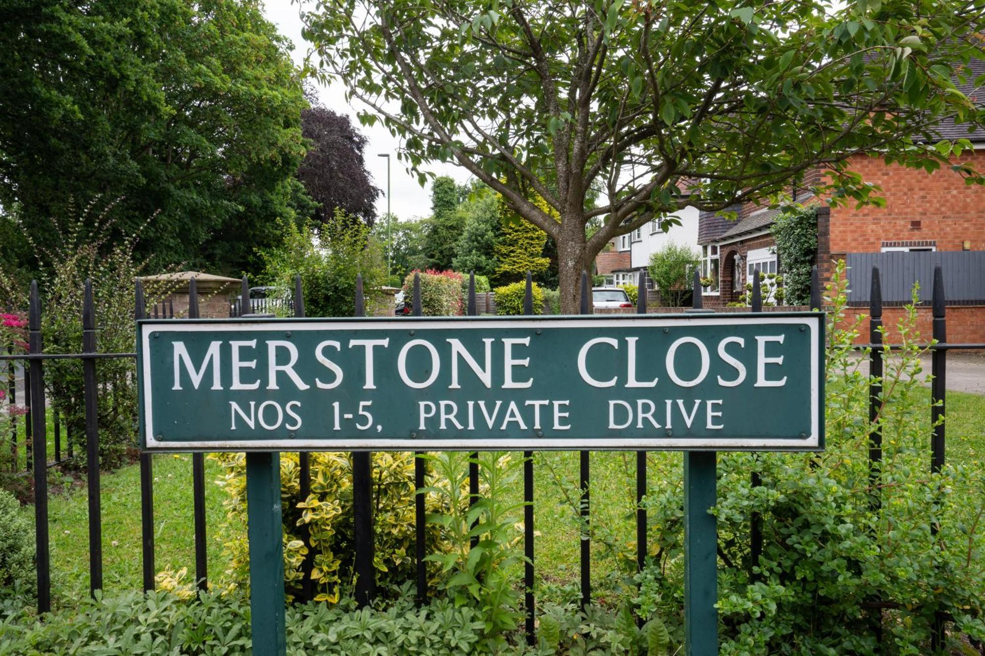 Willa Emirates House, Luxe 5 Bed, With King Sized Beds, Next To Aiport & Nec, Jlr 5 Mins Marston Green Zewnętrze zdjęcie